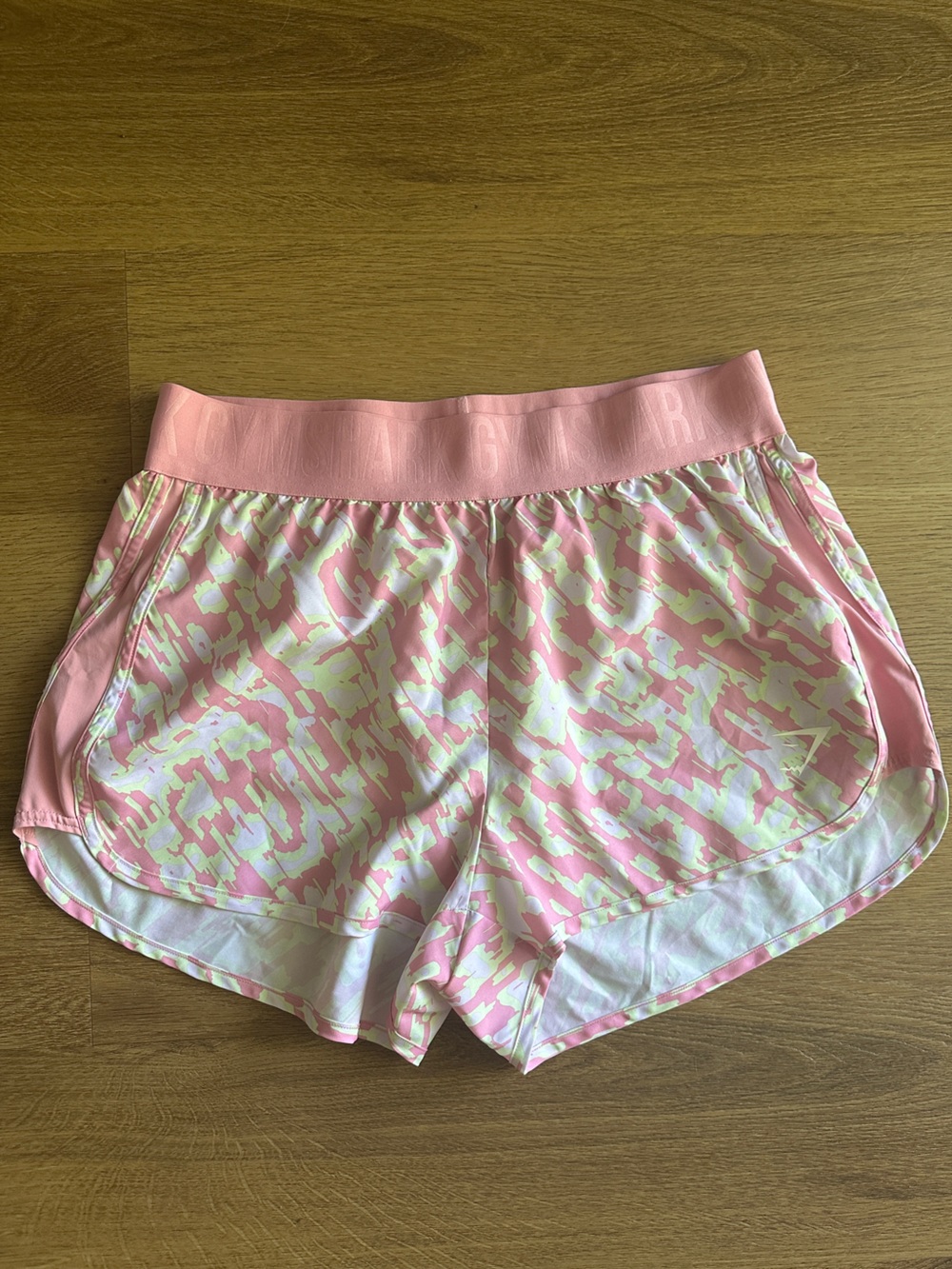 Gymshark Women’s Pink Abstract Print Training Shorts Medium M Athletic Workout